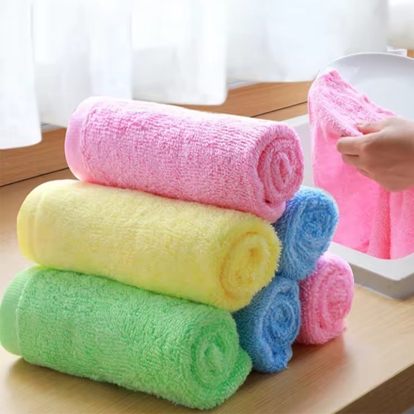 Vodca-ผ้าขนหนูสี่เหลี่ยม ผ้าขนหนูผืนเล็ก ผ้าอเนกประสงค์ ผลิตจากผ้า Cotton ขนาด 34 x32 cm. รุ่น MS-T7 ราคา 9 บาท*ส่งฟรี