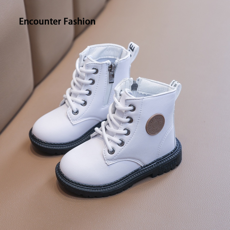 Martin leather cotton sole soft sole shoes waterproof British baby boots ราคา  210 บาท*ส่งฟรี