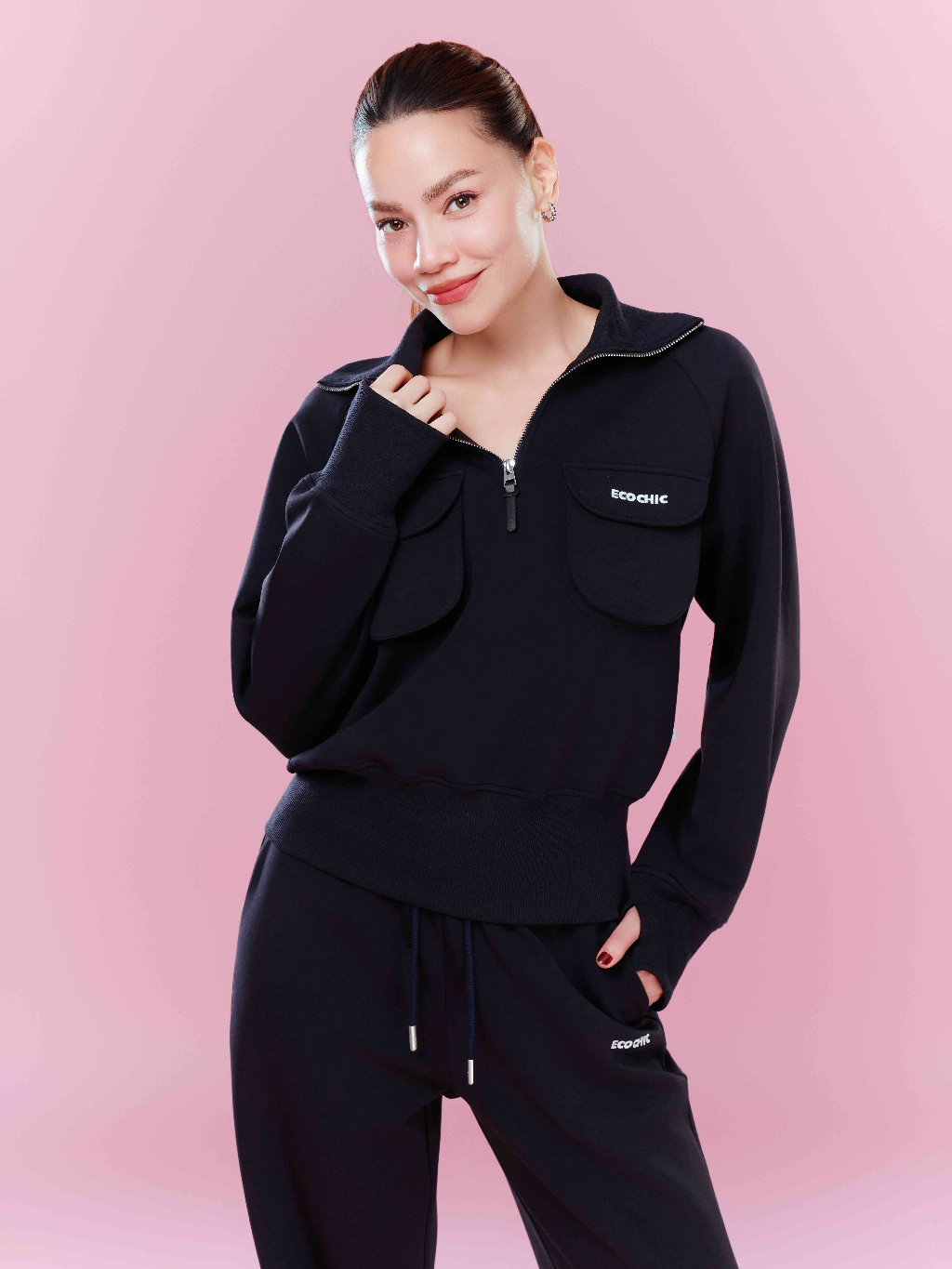 Set Bộ ECOCHIC Nỉ Mịn Áo Crop Cổ Khoá Halfzip Túi Hộp Hai Bên Quần Suông Dài Basic Cao Cấp Chính Hãng HNH B201 