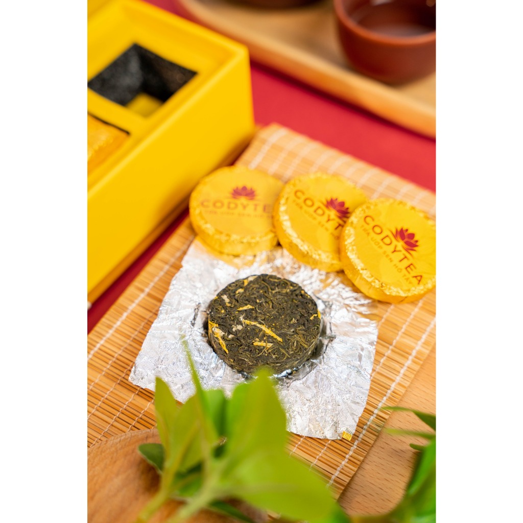 Viên Trà ướp sen Bách Niên Codytea Viên Trà ướp gạo nhuỵ Sen Bách Diệp Hồ Tây (dạng viên nén) - tách