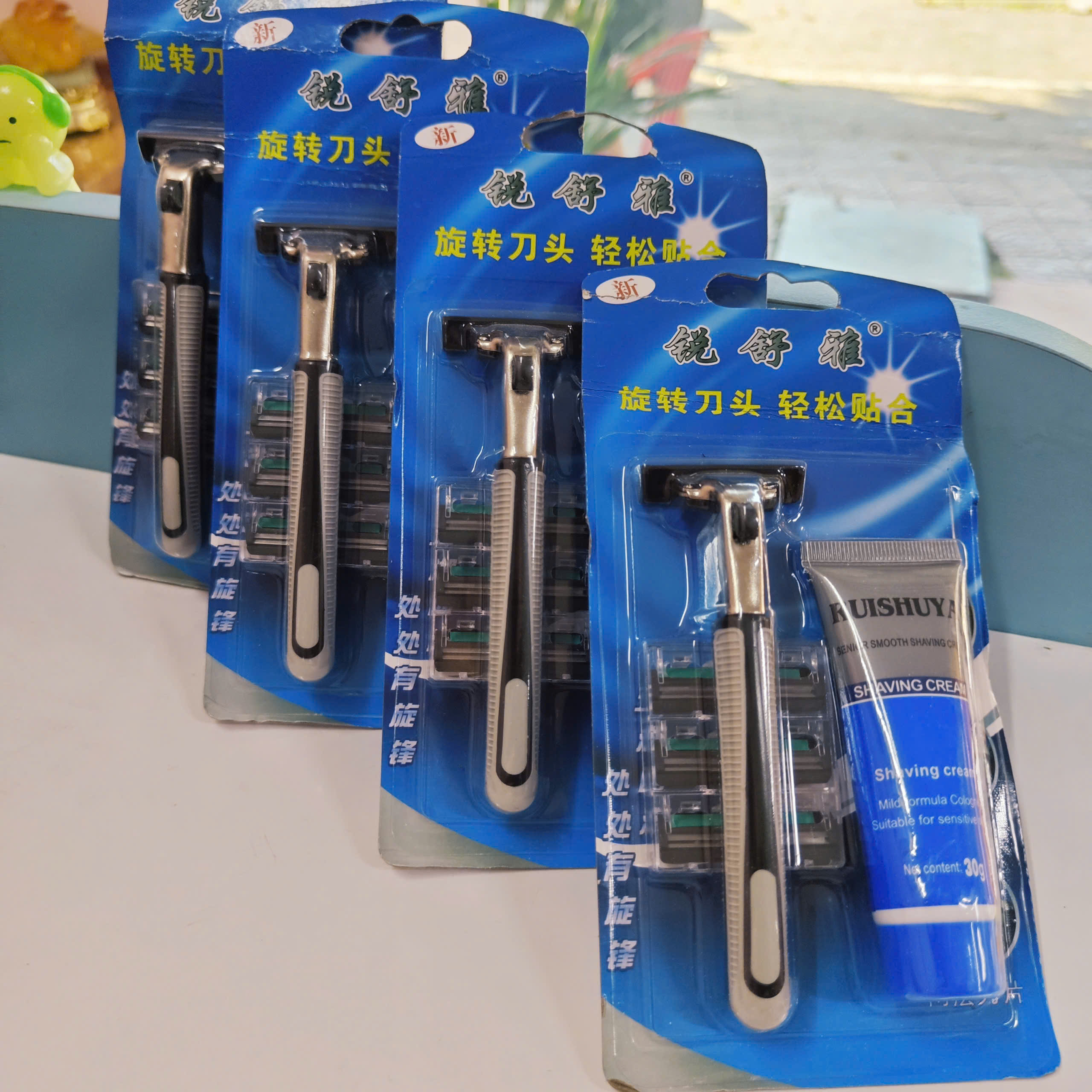SET CẠO RÂU RUISHUYA 5 MÓN TIỆN LỢI – DAO CẠO XOAY LINH HOẠT, 4 LƯỠI THAY + KEM CẠO RÂU MỊN DA, GIẢM RÁT HIỆU QUẢ