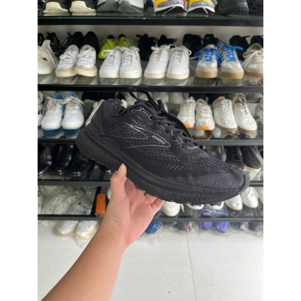 BR.OO.KS BLACK SZ 43 2HAND