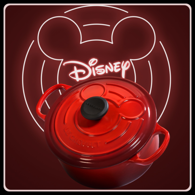 Le Creuset x Disney-The Mickey Collection Enameled Cast Iron Round Oven Singapore