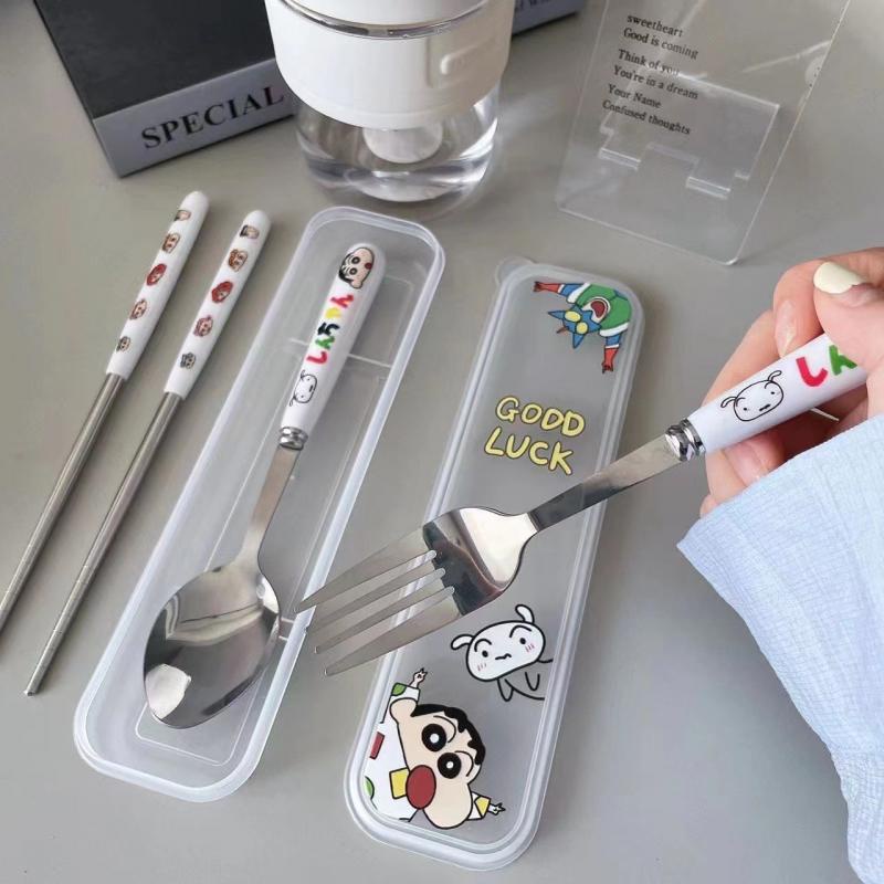 Sanrio Tableware Crayon Shin-Chan Stainless Steel Chopsticks Spoon Set Portable Tableware Three Piece Set Of Forks Cute Gifts For Boys And Girls ราคา 11 บาท*ส่งฟรี