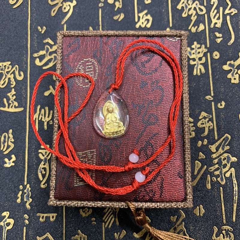 Dây chuyền đỏ mặt phật may mắn