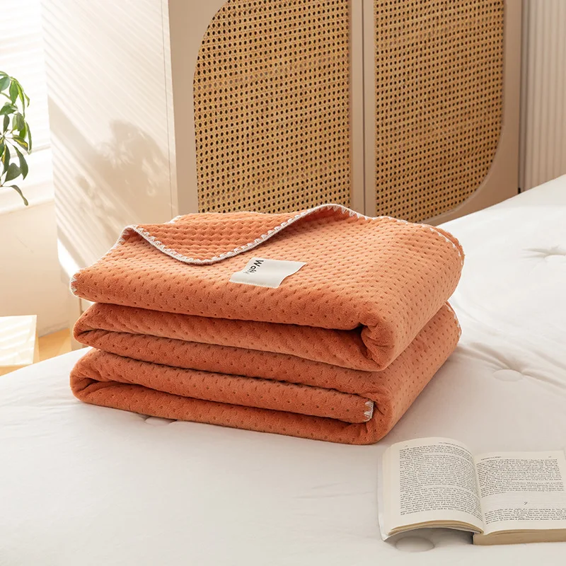 （CC-comfort) Summer Cooling Towel Sofa Blanket Air Conditioning Quilt Soft Breathable Portable Travel Camping Bedspread Home Bedroom Decor ราคา  4,088 บาท*ส่งฟรี