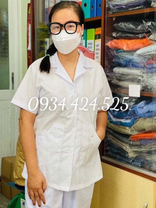 Áo blouse trắng cổ tim điều dưỡng, hộ lý, y tá, dược sỹ nam nữ - áo blu  trắng cổ chui chữ V đồng phục thẩm mỹ viện, spa | Shopee Việt Nam