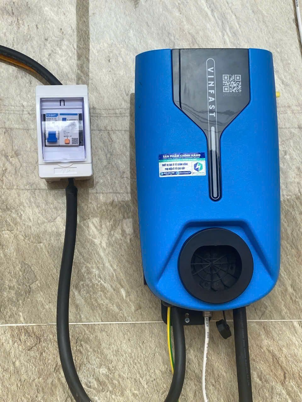 Sạc 7.4kW VINFAST 1 pha AC Sạc xe điện VF5 VF6 VF7 VF8 VF9 VFe34 Herio Green Nerio Green XanhSM Giá 14,200,000 Đồng*Miễn phí vận chuyển