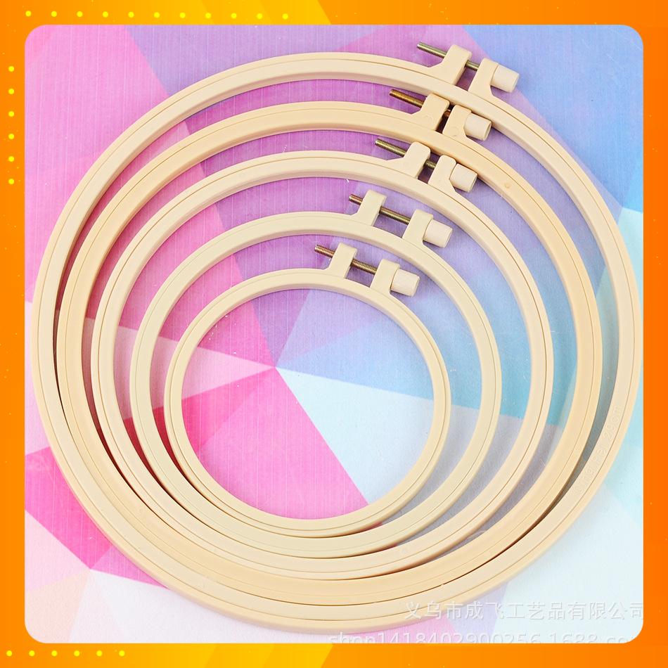 Khung Thêu Tranh Chữ Thập - Khung Tranh Tròn Giả Tre Đường Kính 20cm