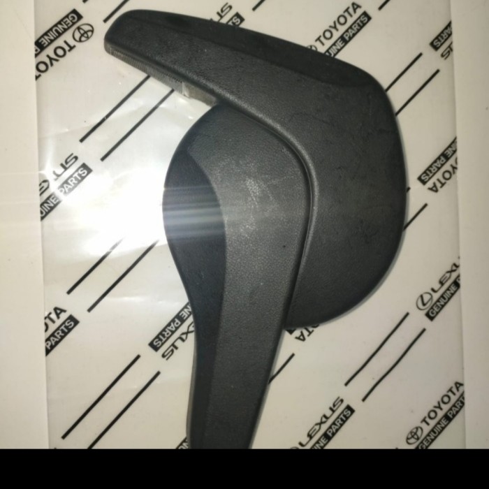 handle stelan jok Innova REBORN original Harga 90,000 rupiah*Gratis Ongkir