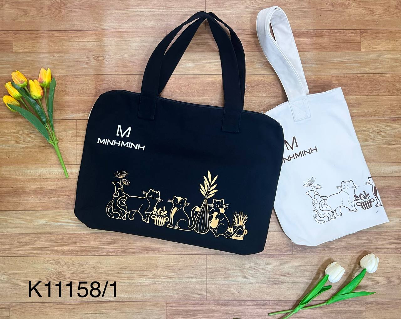 SWANLAKE | Túi Tote In Họa Tiết Mèo Vải Canvas Freesize 2 Màu Trắng Đen - K11158LW01