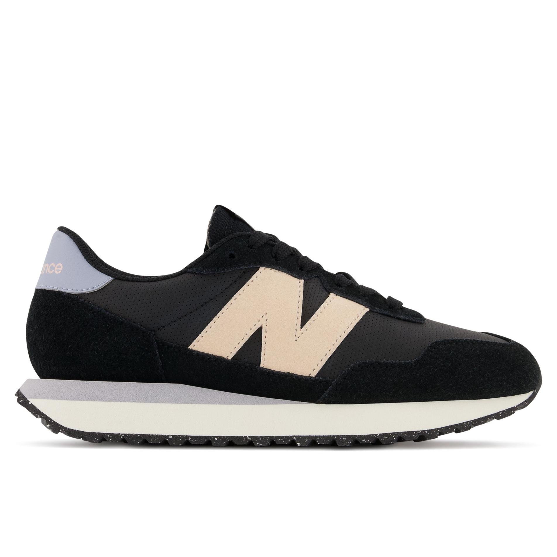 nb black womens trainers