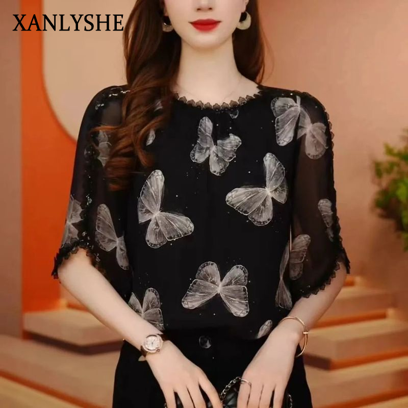 XANLYSHE เสื้อเชิ้ตคอตั้งพิมพ์ลายผีเสื้อสไตล์ฝรั่งสำหรับผู้หญิงเสื้อตัวในสวมหัวแขนสั้นทรงหลวมใส่แล้วดูผอมคอลเลกชันใหม่ ราคา 222 บาท*ส่งฟรี