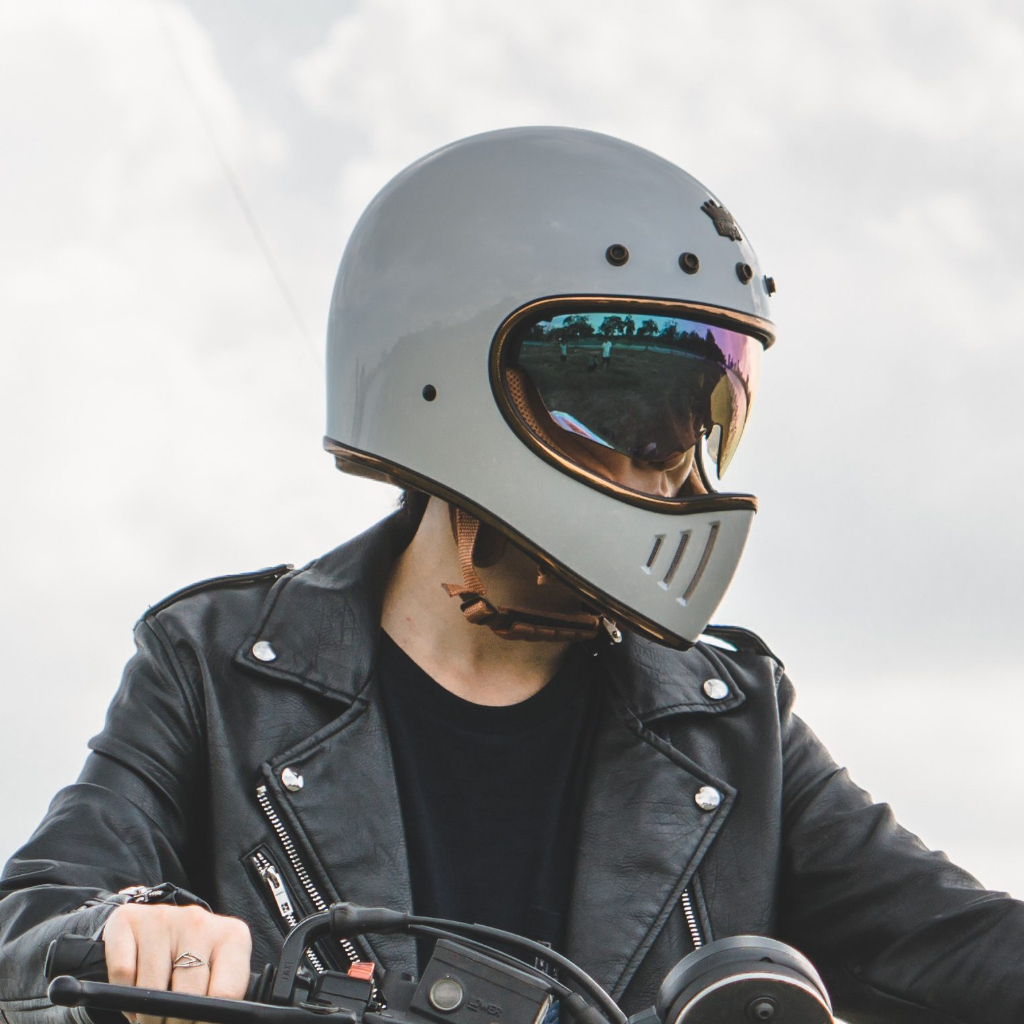 Mũ nón bảo hiểm royal m141k kính âm chính hãng cao cấp nam nữ giá rẻ bảo hành 12 tháng màu đen trăng xanh