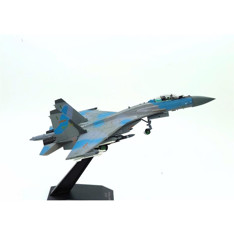 Mô hình máy bay Su35 tỷ lệ 1/100 màu xanh