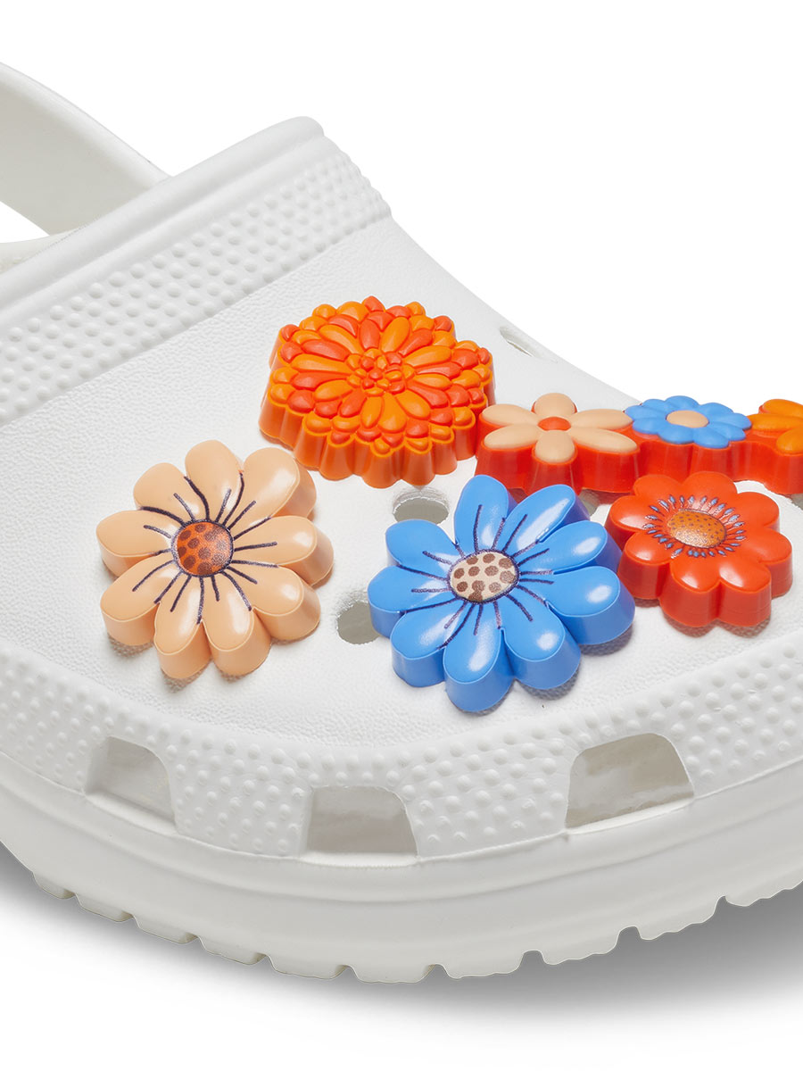 CROCS Jibbitz Blooming Autumn Flower 5-Pack Shoes Charm ราคา 890 บาท*ส่งฟรี