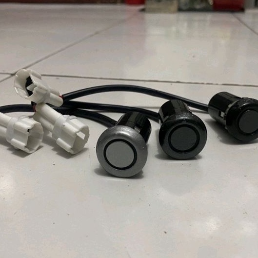 sensor mundur toyota fortuner belakang 2014 -2019 vrz Harga 190,000 rupiah*Gratis Ongkir