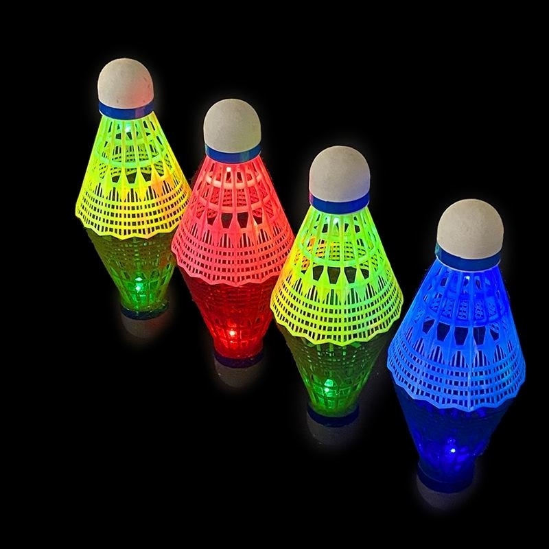 Bộ hộp 4 quả cầu lông có đèn led quả cầu bằng nhựa