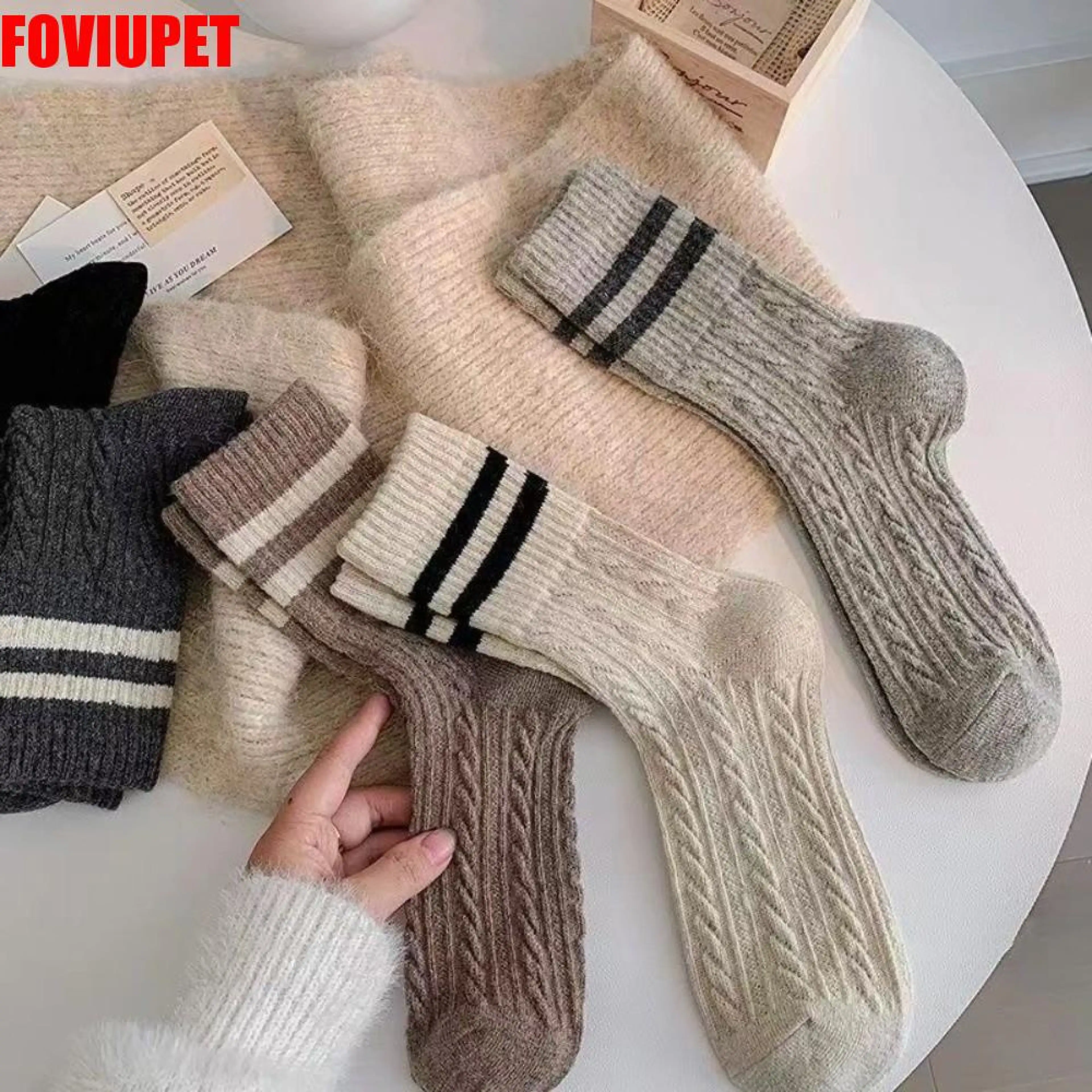 TUQIAO47503 5 Pairs ขนสัตว์ ถุงเท้า Preppy Twist หนาและอบอุ่น สะดวกสบาย ถุงเท้ากลางท่อ คุณภาพสูง ระบายอากาศได้ดี ถุงเท้าลายทาง ชุดผู้หญิง