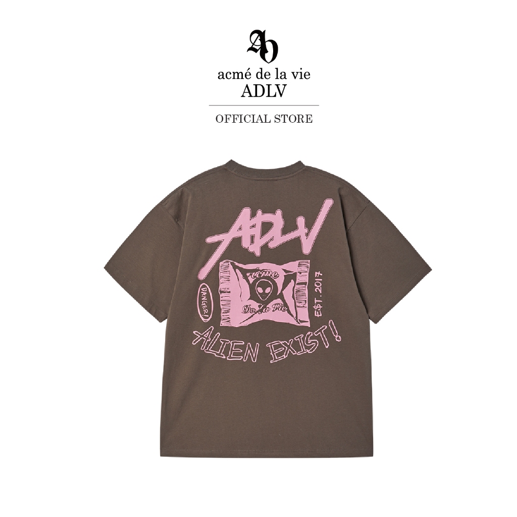 ADLV [acme de la vie] เสื้อยืด Oversize รุ่น Alien Short Sleeve T-Shirt Brown ราคา 2,500 บาท*ส่งฟรี
