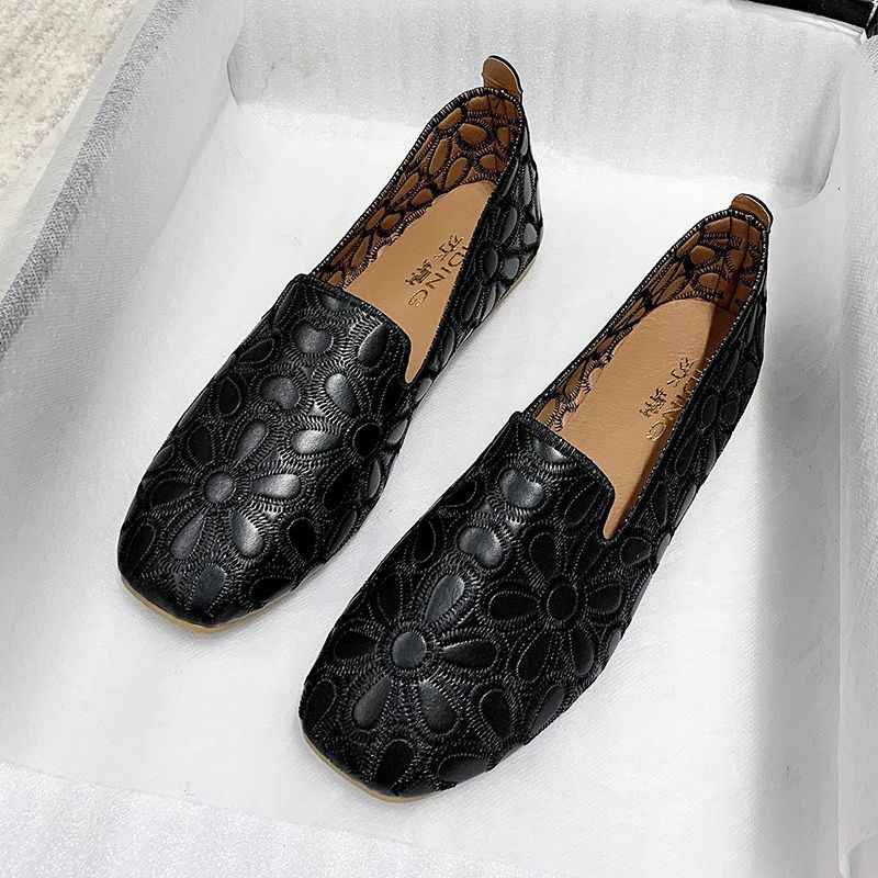 Square Toe Shoes 2023 Summer New Embroidered Hollow Women's Shoes Flat Bottomed Bean Shoes - 3