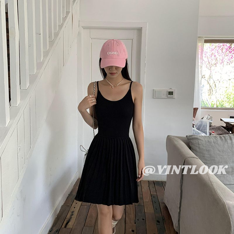 VINTLOOK Women's Summer Knit Pleated Dress with Sleeveless Design and Round Neck ราคา 131 บาท*ส่งฟรี