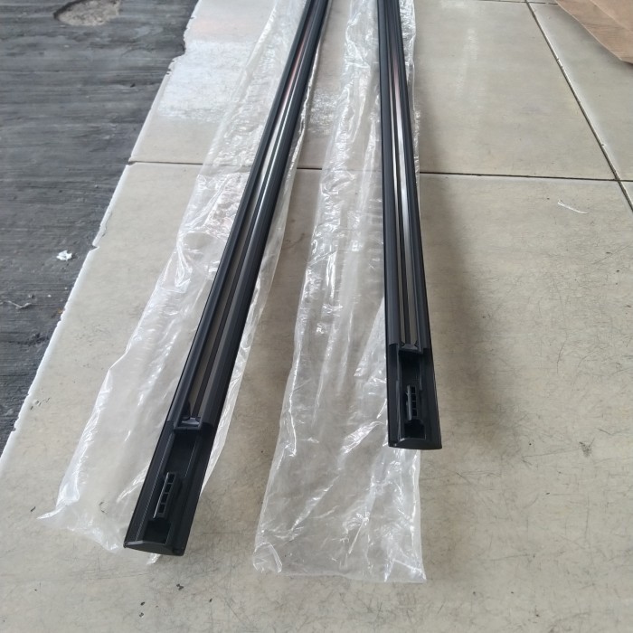 moulding roof atap kiri kanan Harrier 24cc 75551-48041 75552-48041 Harga 3,900,000 rupiah*Gratis Ongkir