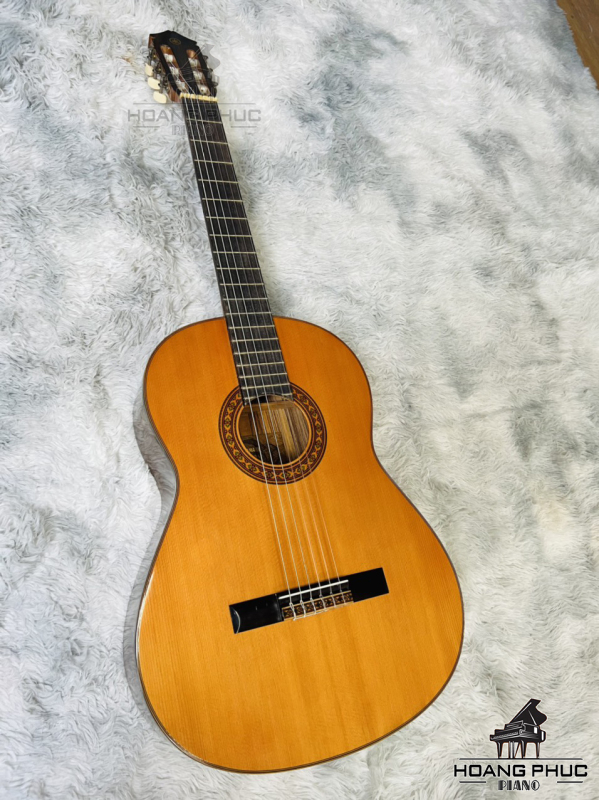 Guitar Yamaha G130A Top : Solid Sản xuất 1970’s Made in Japan