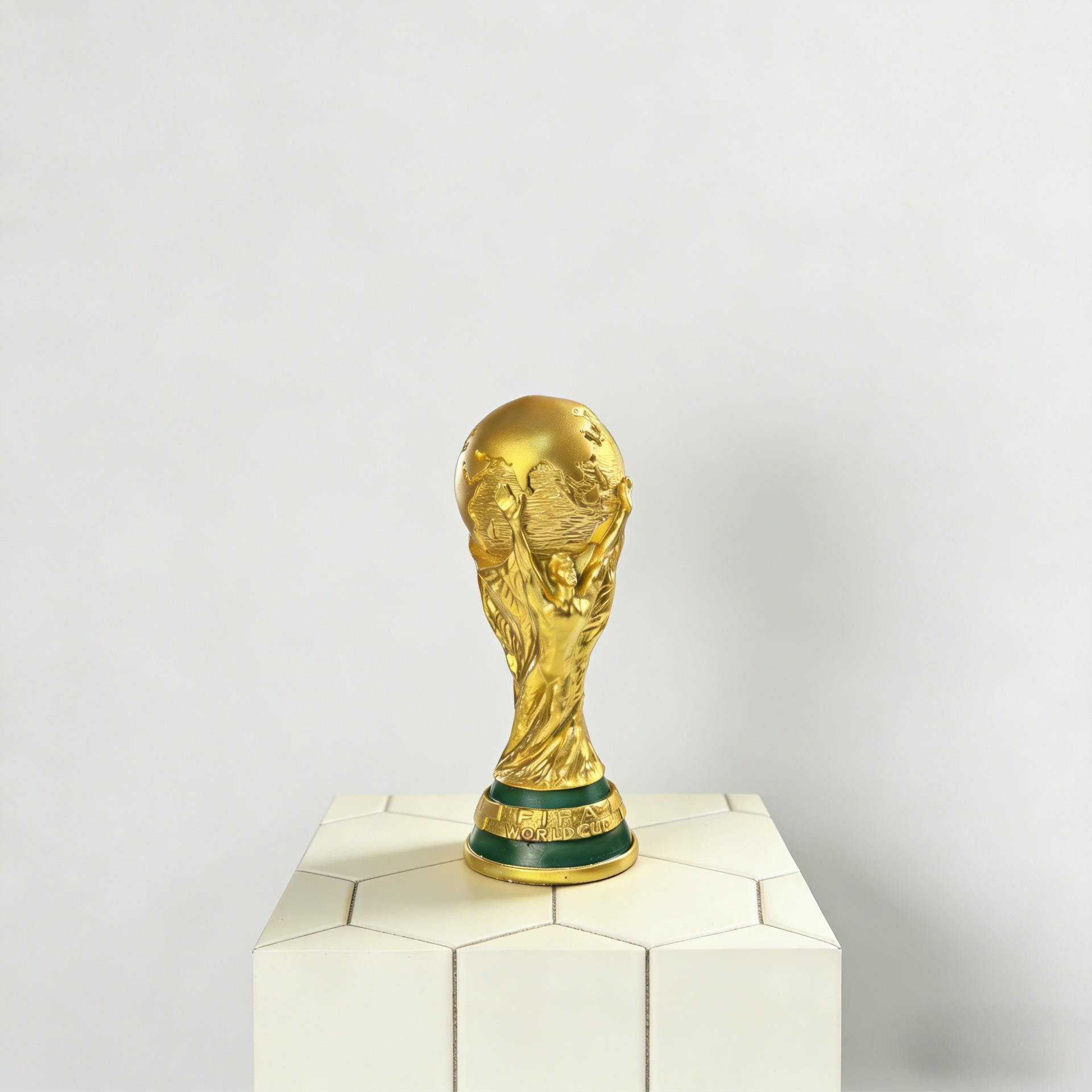 Mô hình cúp Hercules Mỹ-Canada-Mexico bằng nhựa resin vật trang trí quà lưu niệm World Cup dành cho người hâm mộ bóng đá 0520x