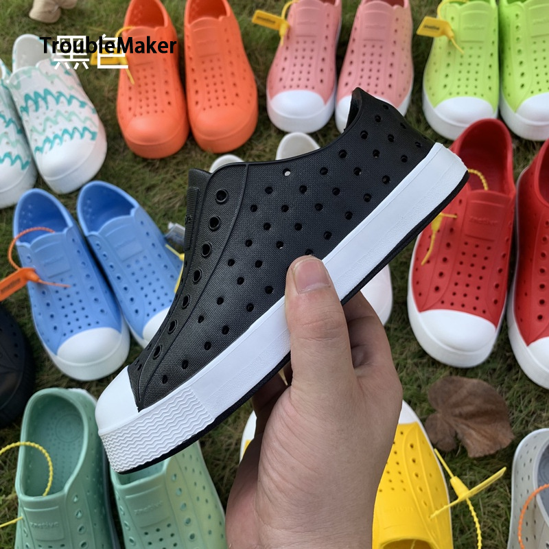 TroubleMaker Gasoline Knitted Perforated Anti slip and Waterproof Fashion Baby Beach ราคา 143 บาท*ส่งฟรี