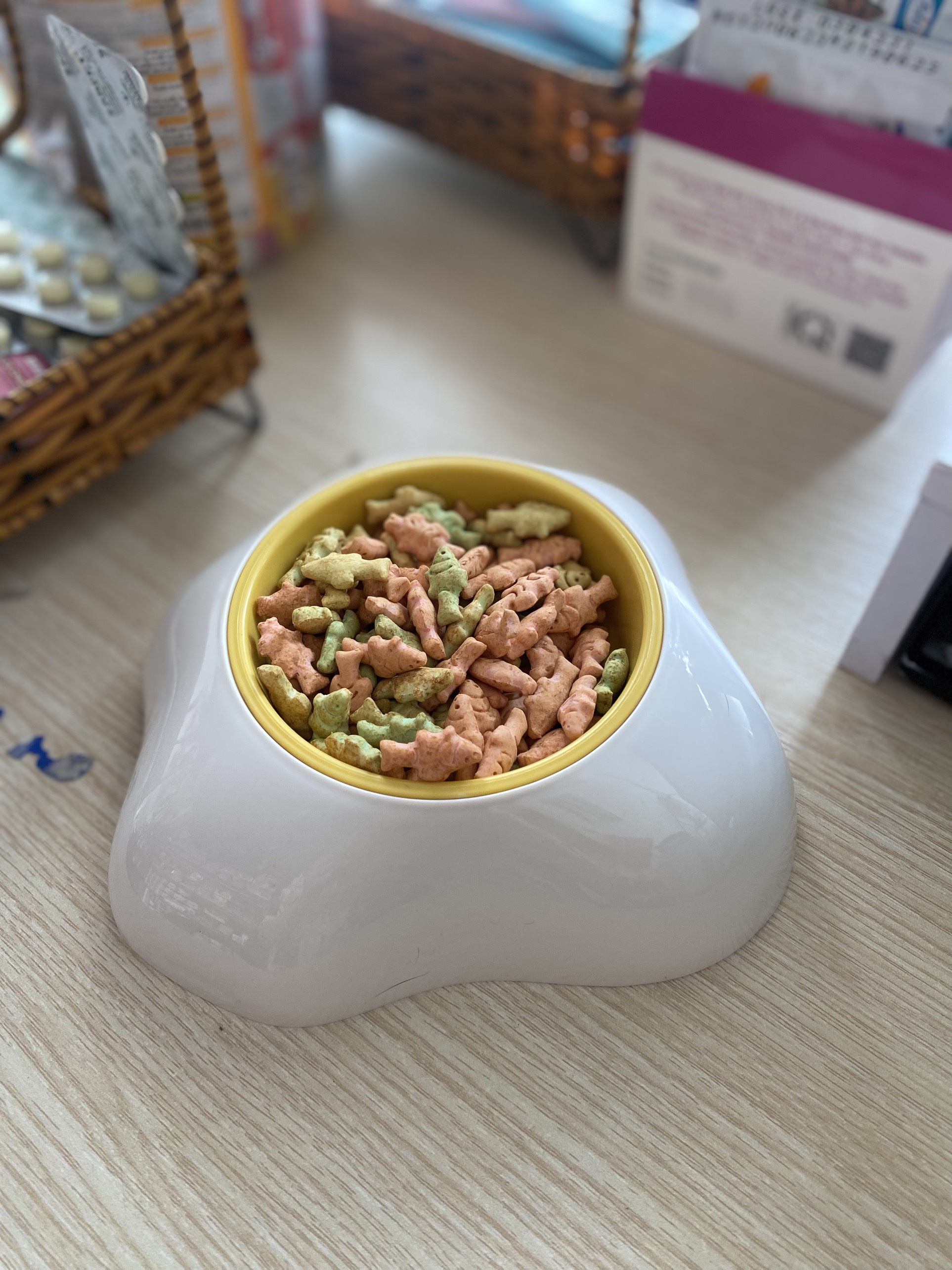 BÁNH CÁ CATNIP HỖ TRỢ TIÊU BÚI LÔNG CHO MÈO
