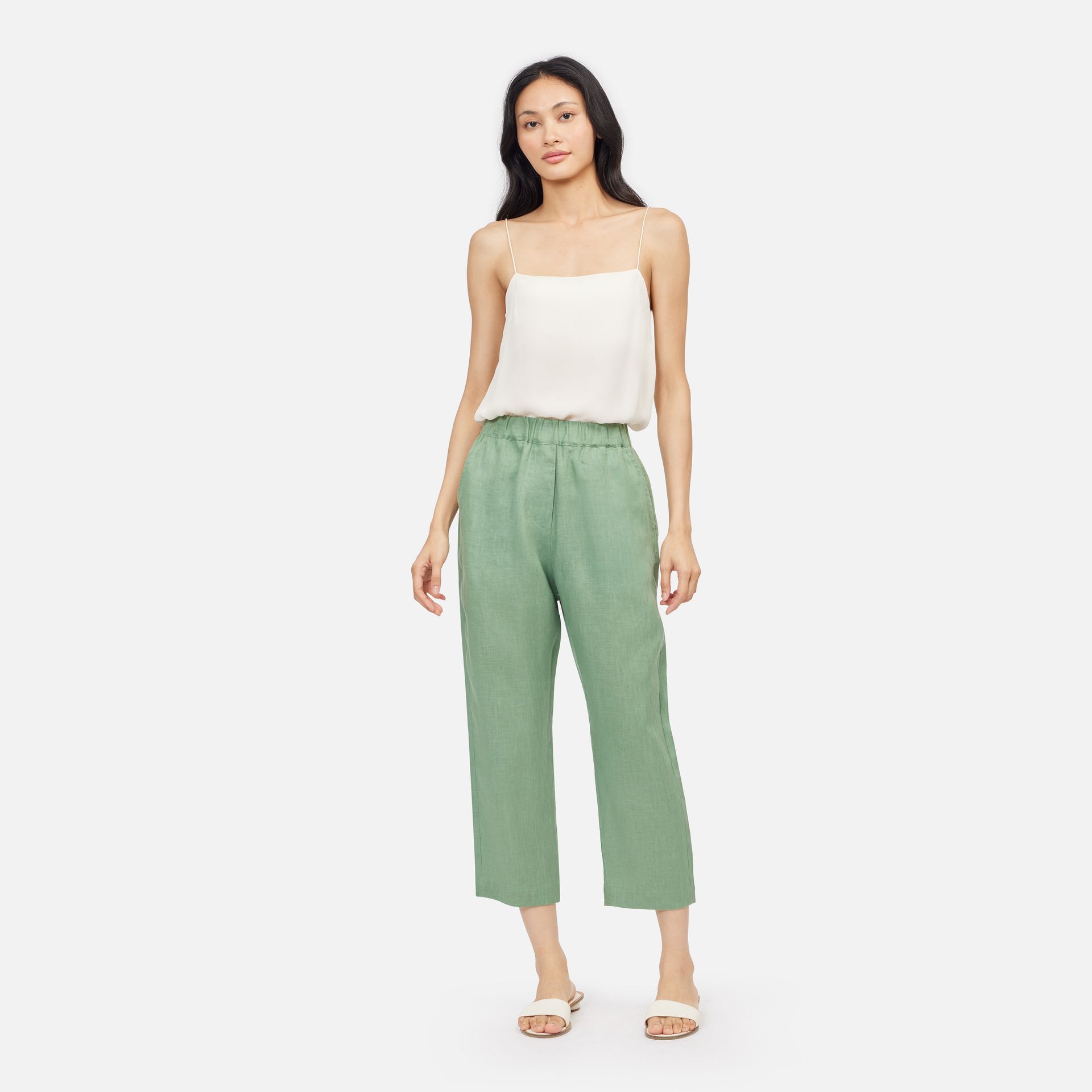 Solid Linen Patch Pocket Pants - Green ราคา 2,000 บาท*ส่งฟรี