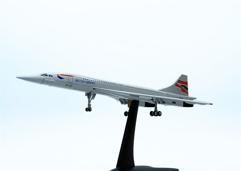 Mô hình máy bay Concorde tỷ lệ 1:200 Kim loại
