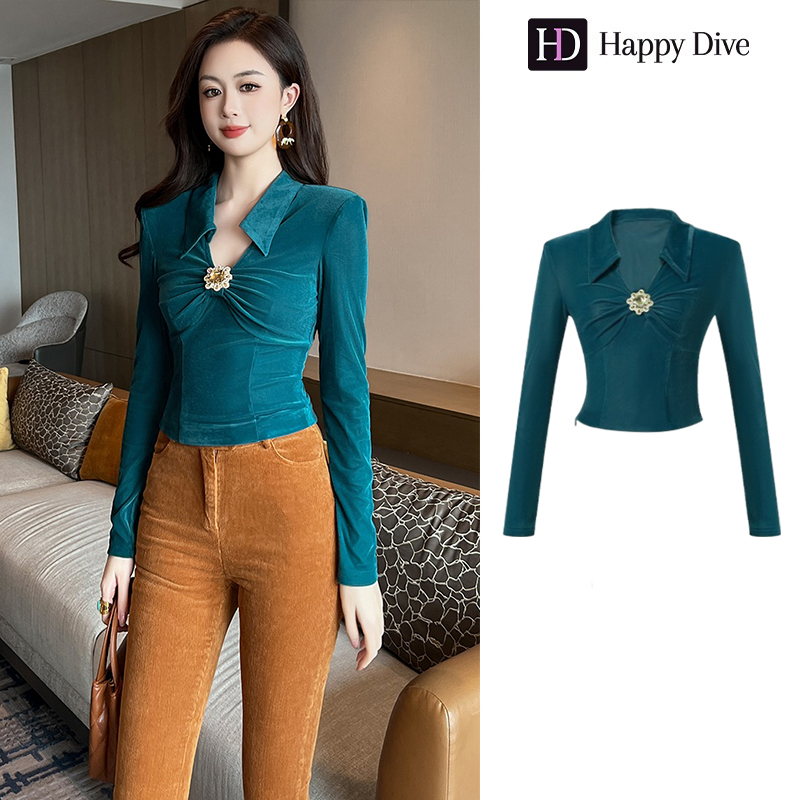 Happy Diva เสื้อแขนยาว เสื้อสีเขียว เสื้อคอวี เสื้อกํามะหยี่ เสื้อยืดครอป 91399 ราคา 939 บาท*ส่งฟรี