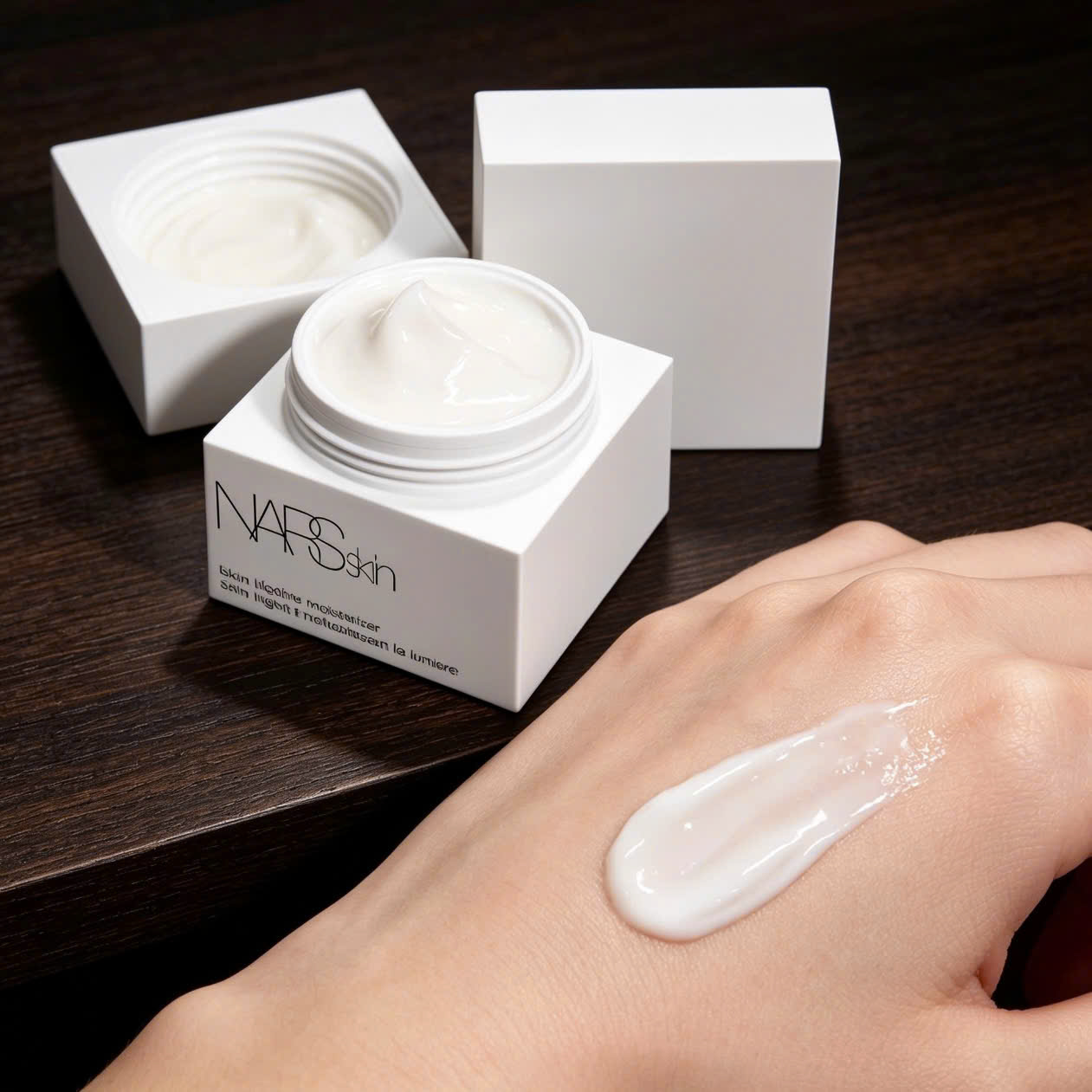 NARS Luminous Skin Softening Kem Dưỡng Ẩm Làm Trắng Da Kem Chống Quấn Khóa Dưỡng Ẩm 50ml