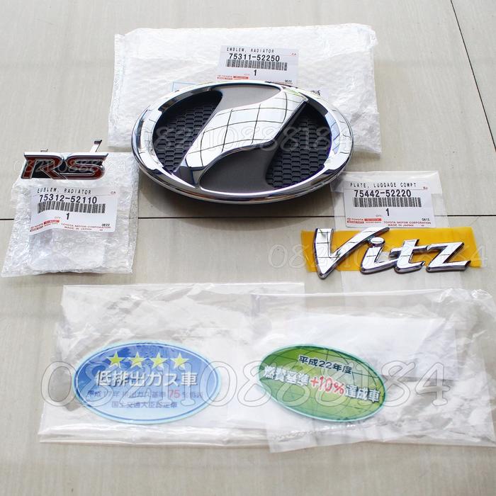EMBLEM BADGE TOYOTA VITZ RS YARIS JAPAN -RM3 Variasi Harga 902,000 rupiah*Gratis Ongkir