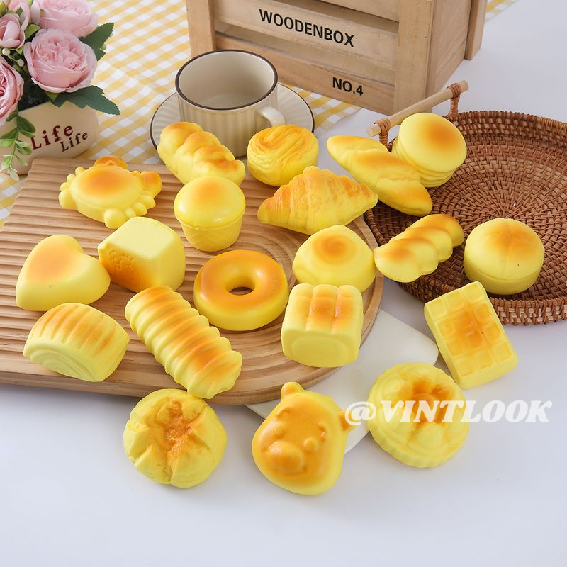 Vintlook Soft Bread Decompression Toy Simulates Bakery Activities Fun Stress Relief for Kids and Adults. ราคา 15 บาท*ส่งฟรี