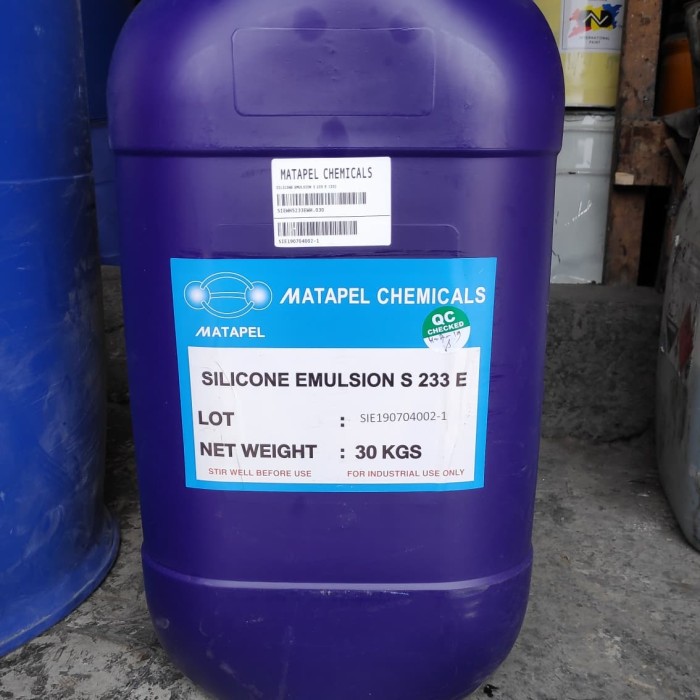 SILICONE EMULSION S 233 E , SEMIR BAN , MATAPEL Harga 1,700,000 rupiah*Gratis Ongkir