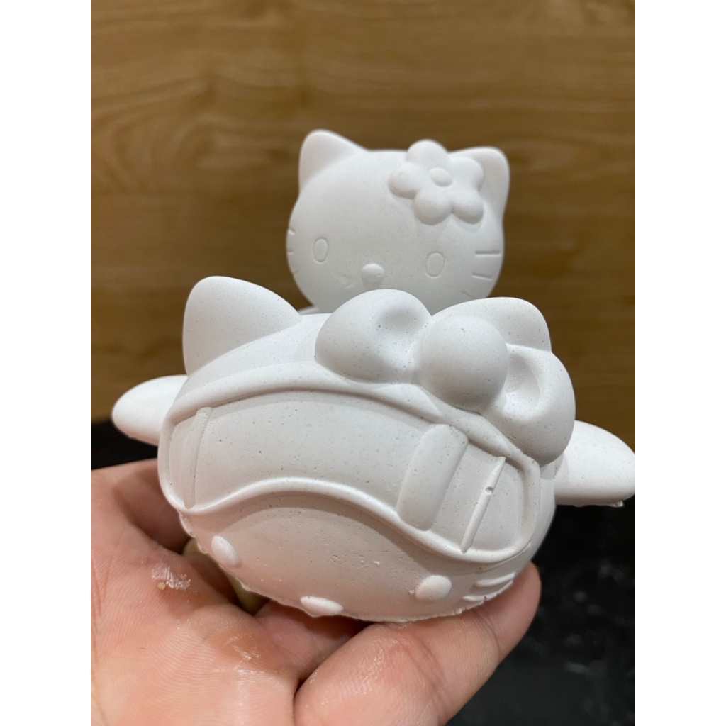 Hàng Sẵn Tô tượng thạch cao hot trend Sanrio kuromi lotso lái máy bay. |Tô màu |Tượng Thạch Cao.