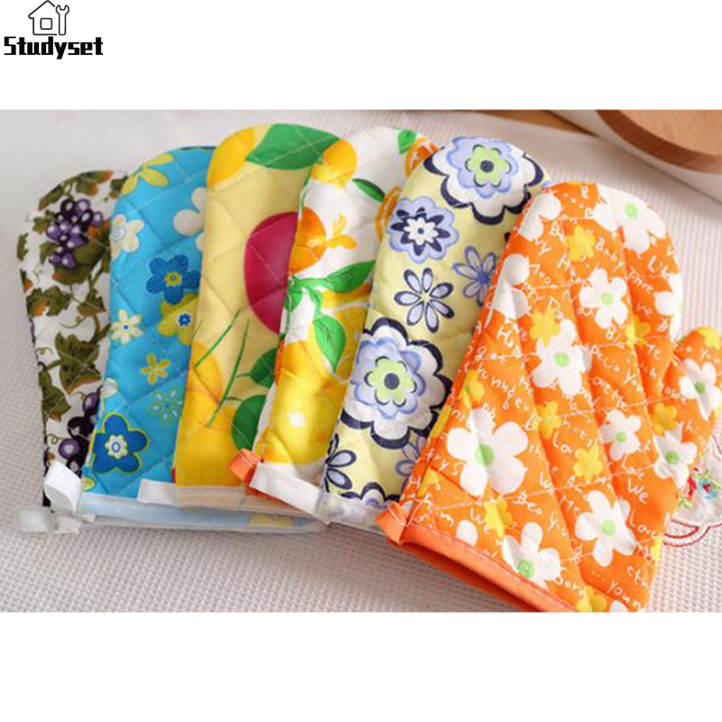 Studyset IN stock Cotton Heat-insulation Gloves Oven Glove Household Kitchen Accessories ราคา 22 บาท*ส่งฟรี