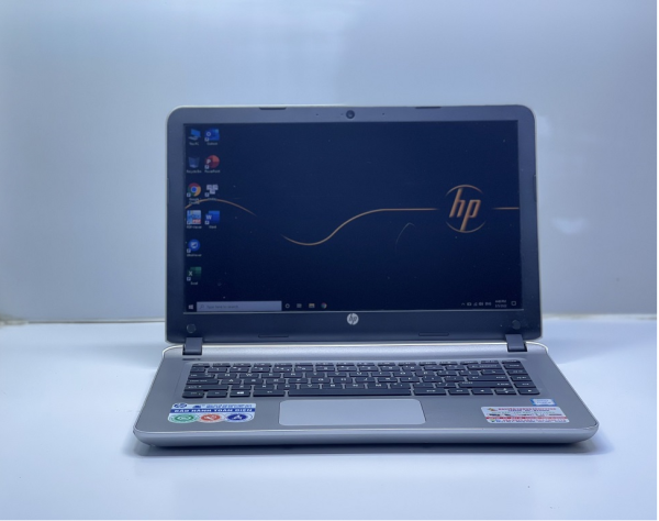 Bảng giá Laptop HP Pavilion 14 ab117TU Intel Core i3 Skylake - 6100U - tặng kèm chuột, lót chuột, ba lô Phong Vũ