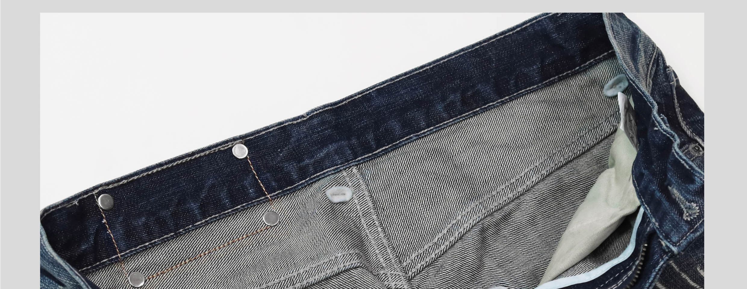 2024 Japanese Heavy Fashion Men's Trousers Casual loose and versatile retro rainy night butcher jeans
