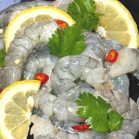 Catch Seafood Jumbo Peeled Prawns - Frozen
