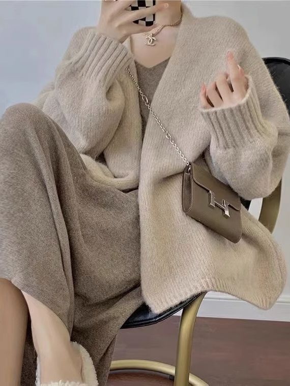 2023 Autumn and Winter New Korean Style Soft Glutinous Lazy Gentle High-Grade Small Knitted Sweater Cardigan Coat Women