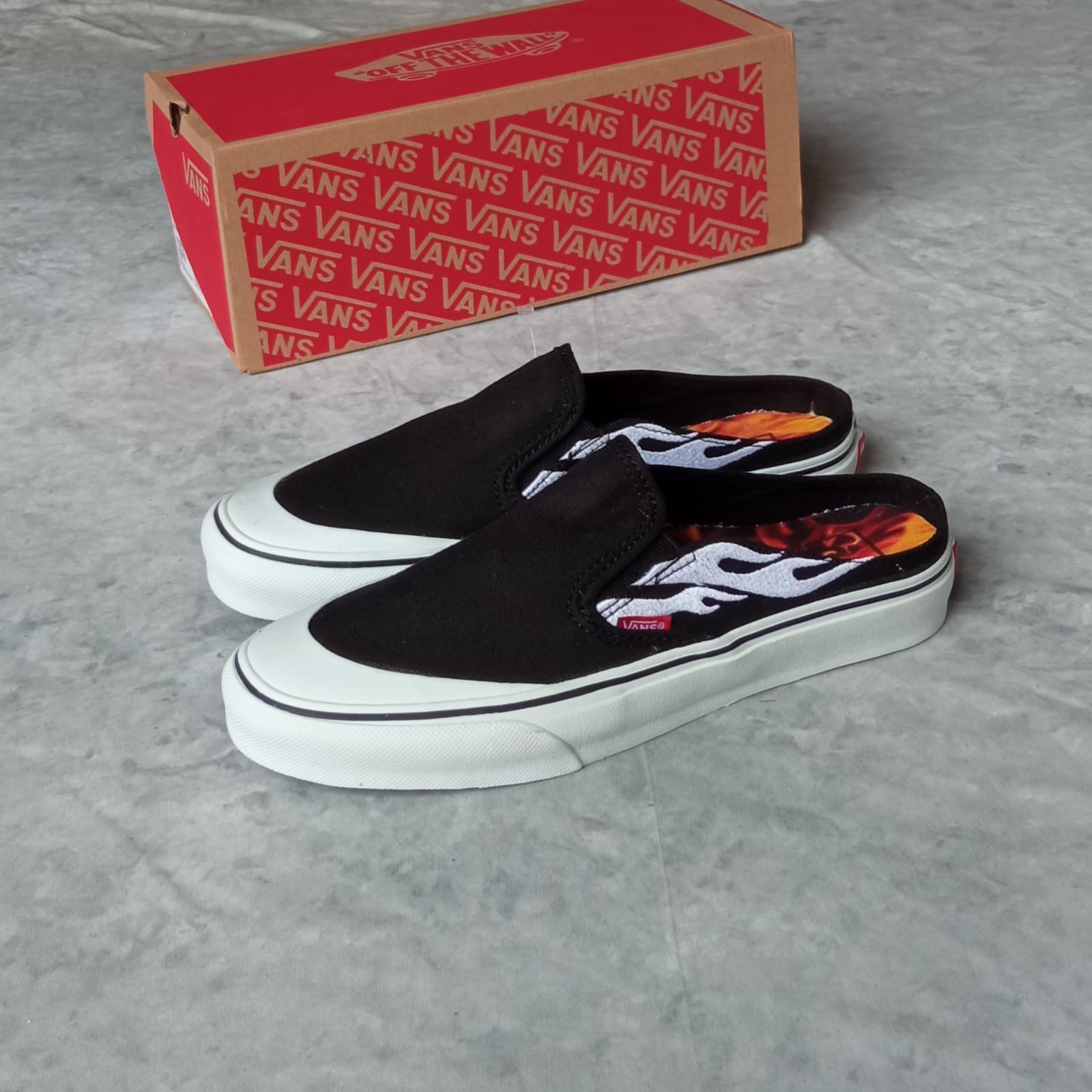 vans mule black