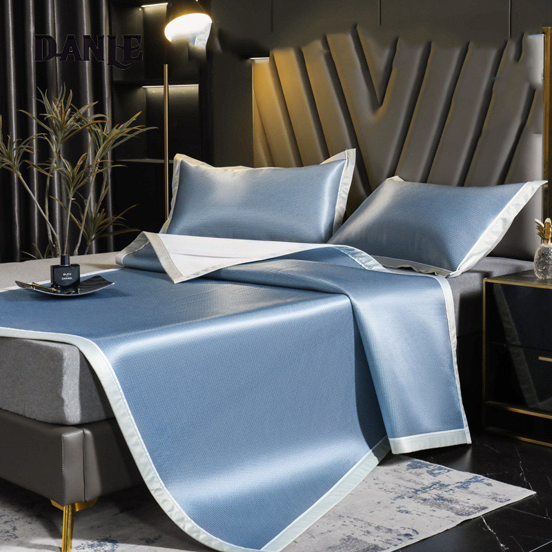 Class A popular antibacterial ice silk mat for sleeping naked in summer, maternal and infant grade air-conditioned mat, machine washable folding fitted sheet, soft mat ราคา 373 บาท*ส่งฟรี