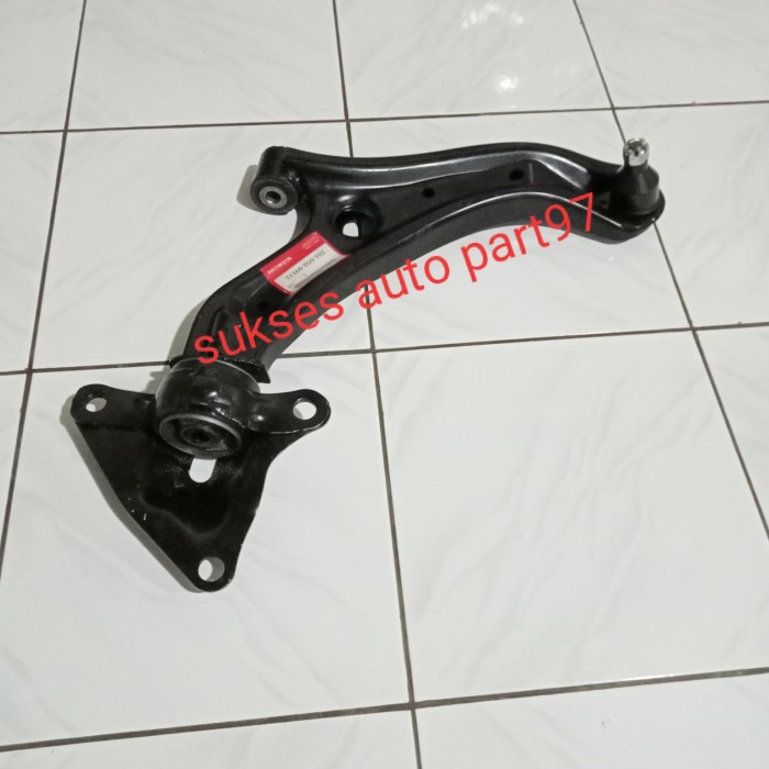 lower arm assy sayap bawah honda jazz rs freed jazz ge8 original Harga  750,000 Ringgit*Penghantaran Percuma
