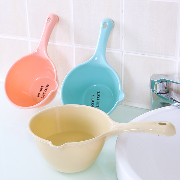 Gáo múc nước cao cấp cán dài tiện lợi