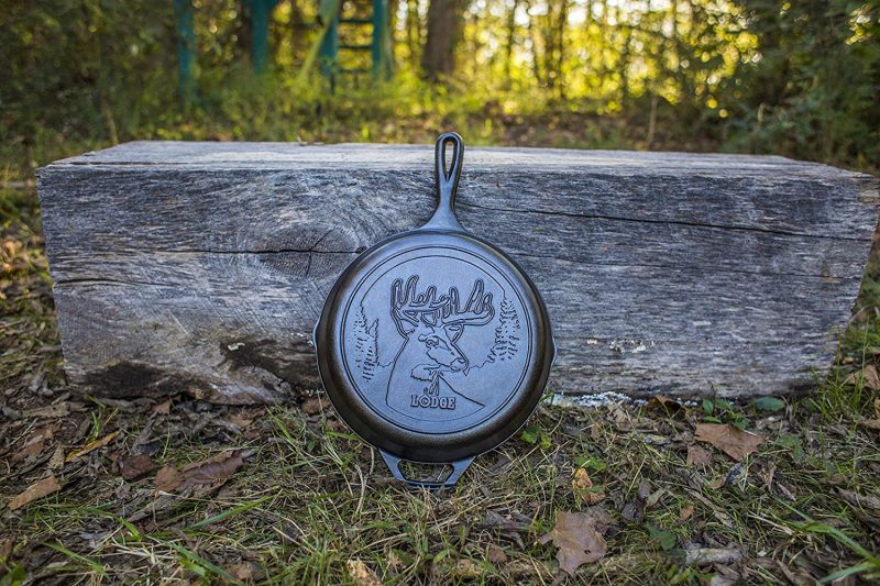 Lodge Wildlife Series 10.25 INCH Cast Iron Skillet Frying Fry Pan Frypan with Deer Animal Scene. MADE IN USA. Singapore