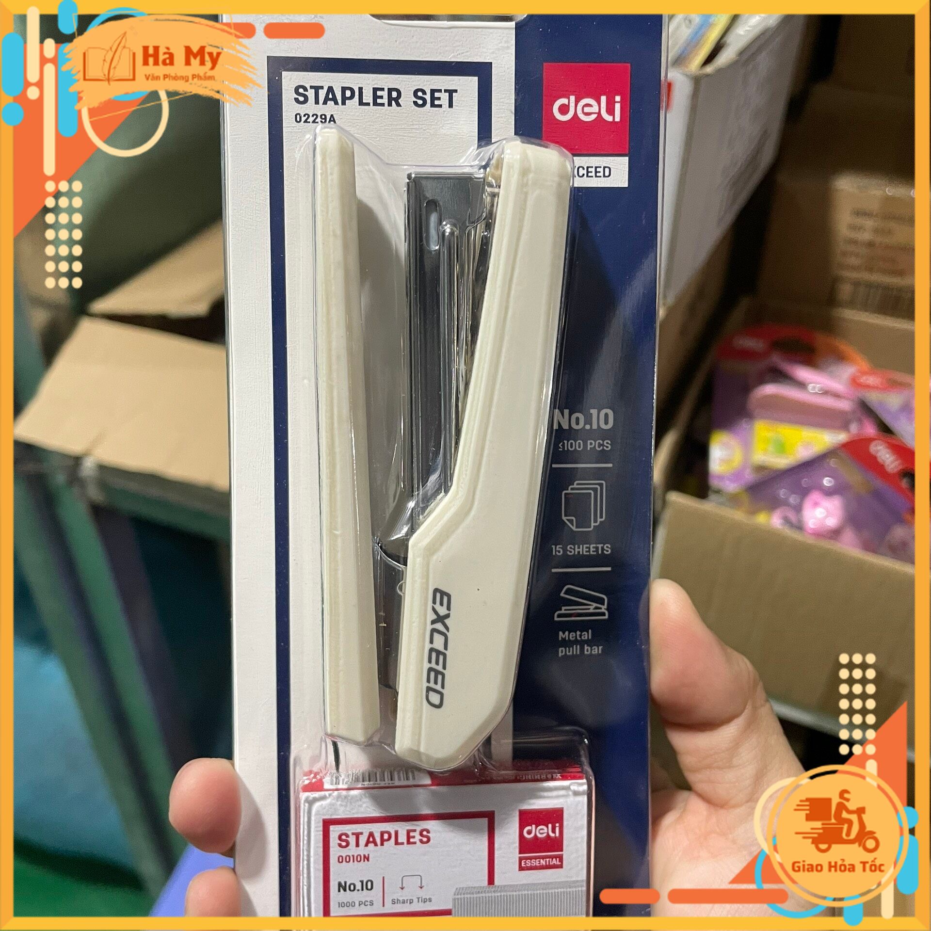 Dập ghim số 10 deli 0229a kèm hộp ghim